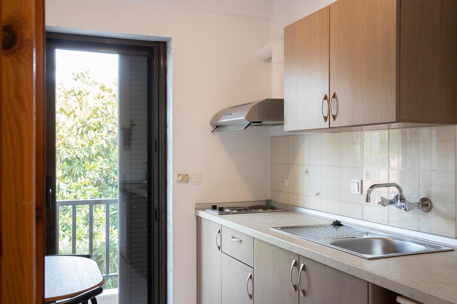 פלטמונס Manos Kritikakis Apartments מראה חיצוני תמונה