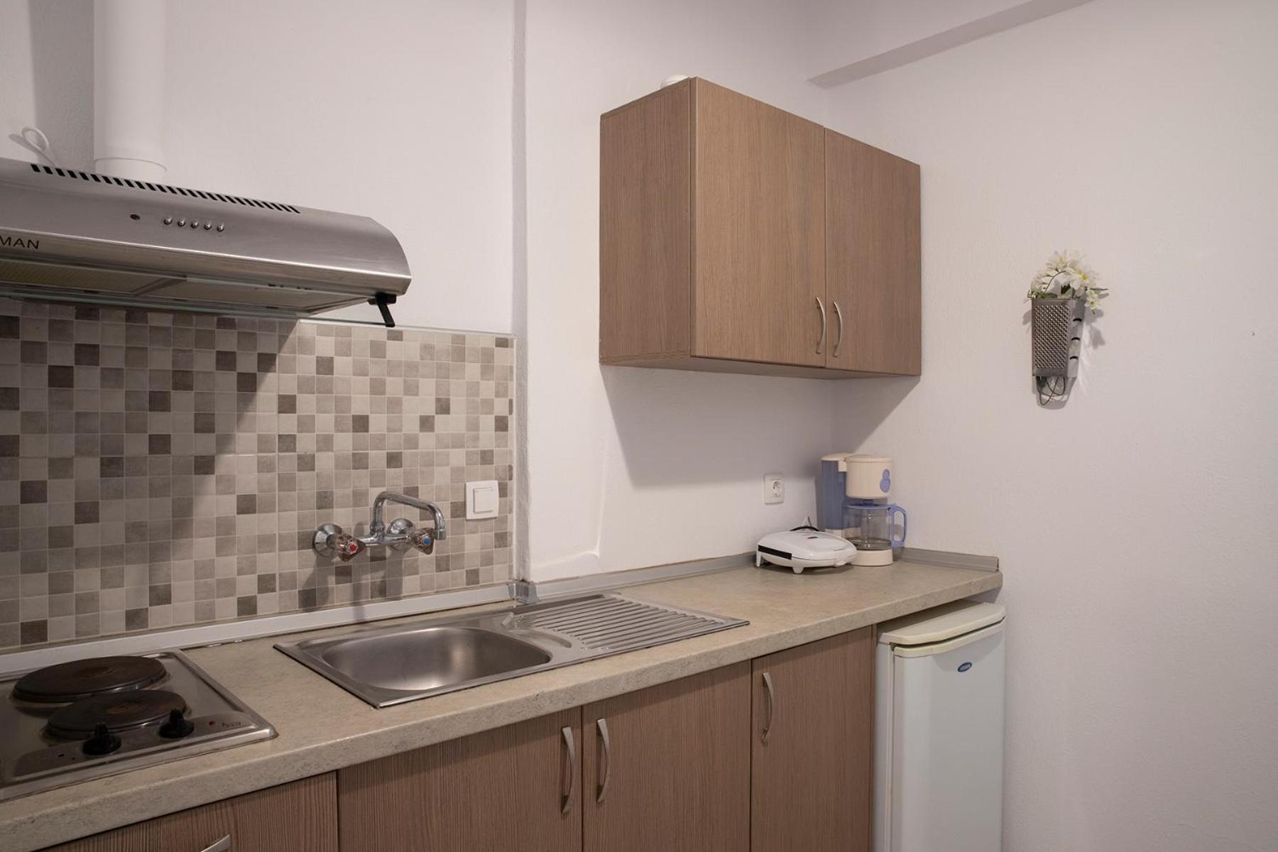 פלטמונס Manos Kritikakis Apartments מראה חיצוני תמונה