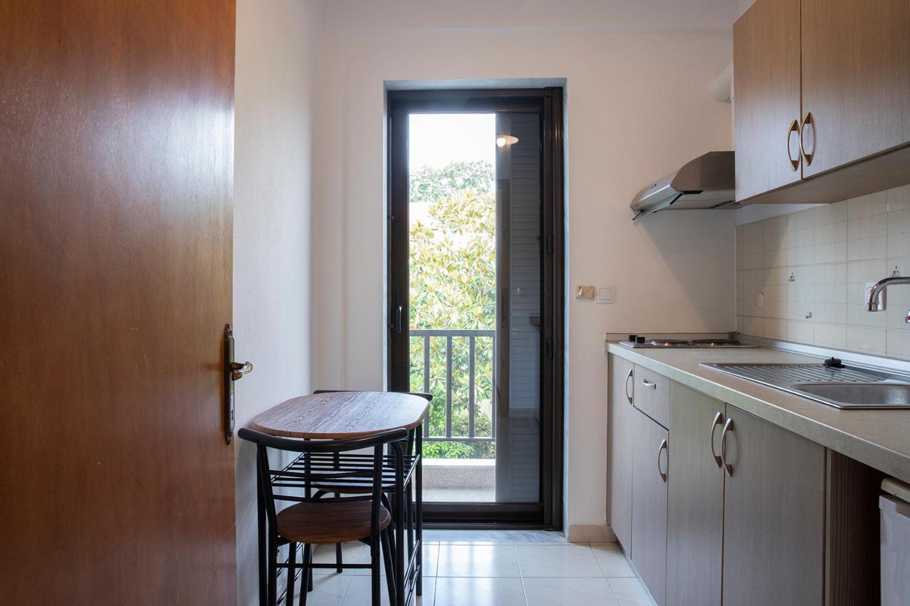 פלטמונס Manos Kritikakis Apartments מראה חיצוני תמונה